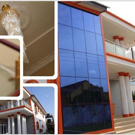 Afri-Royal Hotel Accra Kültér fotó