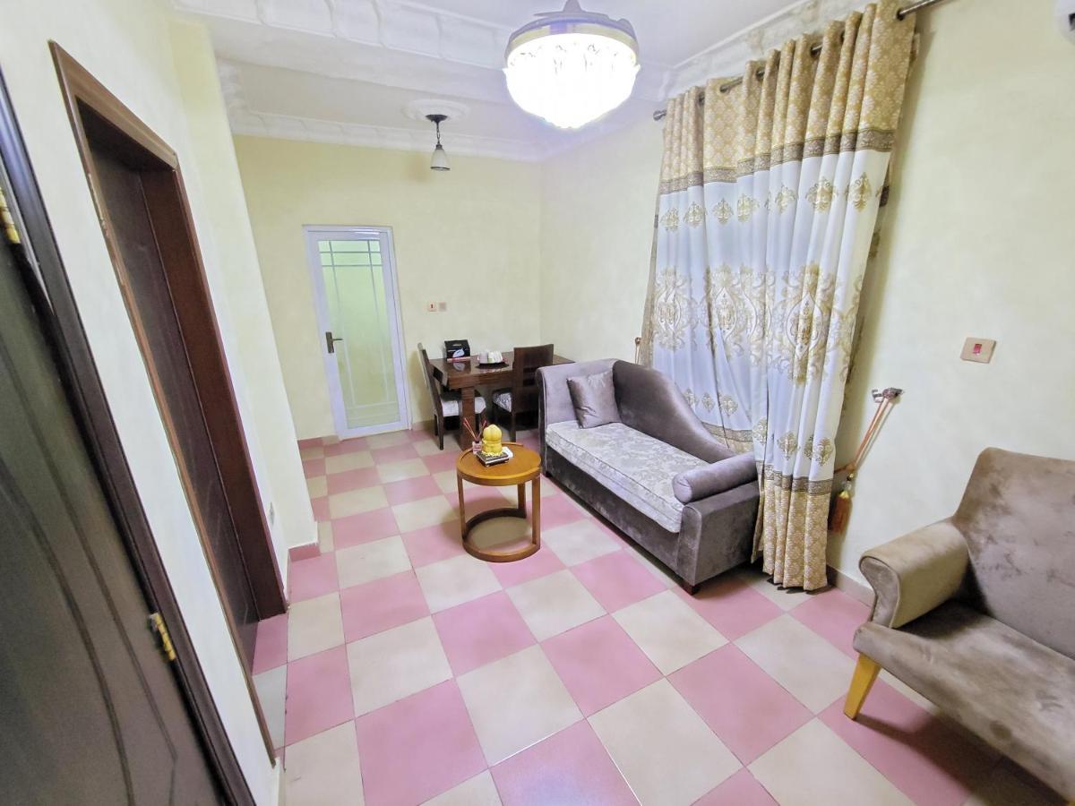 Afri-Royal Hotel Accra Kültér fotó