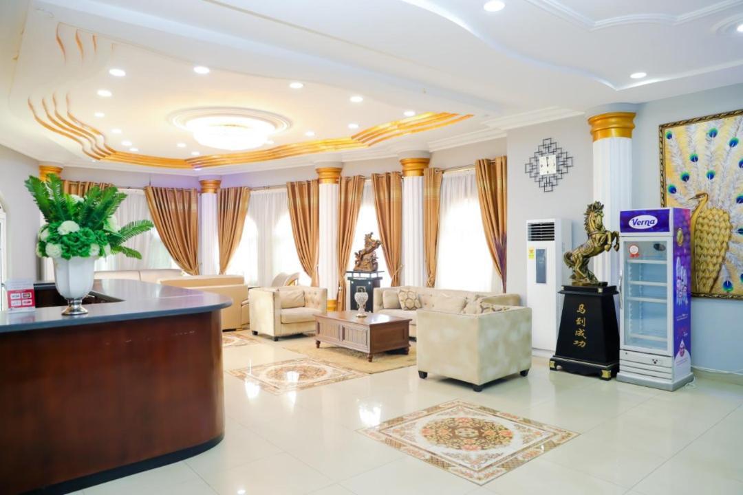 Afri-Royal Hotel Accra Kültér fotó